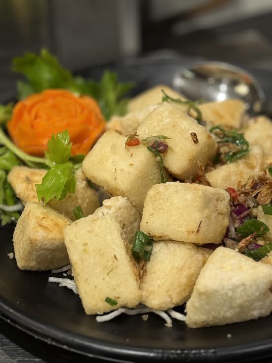 Salt & Pepper Tofu (椒鹽豆腐)